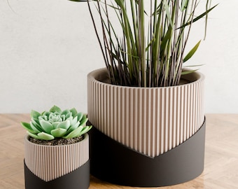 Modern SUMMIT Indoor Planter Pot, 2 Tone Plant Pot, Ribbed Planter with Drain Tray, 3D Printed Planter, Houseplant Pot Gift for Plant Lover