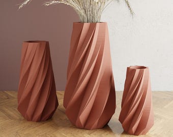 Terracotta 3D Printed Vase – Modern Rustic Timber Design