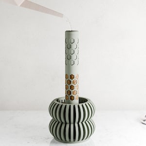 Self Watering Honeycomb Moss Pole MODULAR