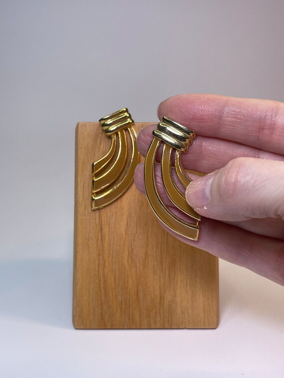 Vintage Gold-tone and Enamel Earrings - image 3