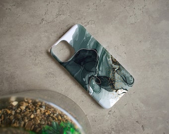 Golden Veins: Luxurious Marble iPhone Cover