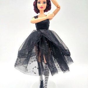 Wednesday addams doll - .de