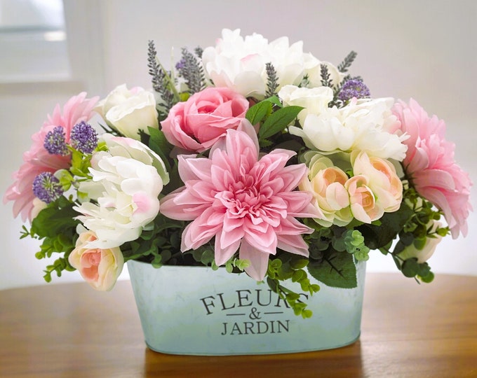 Fleur de Paon Centerpiece main image 1