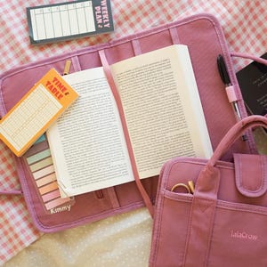 Accessoire littéraire personnalisé : transformez vos livres en un article tendance, sacoche de lecteur sur mesure, jaquette de livre personnalisée