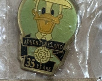 Disneyland 35th Anniversary Pin: Vintage Donald Duck - Colorful Enamel