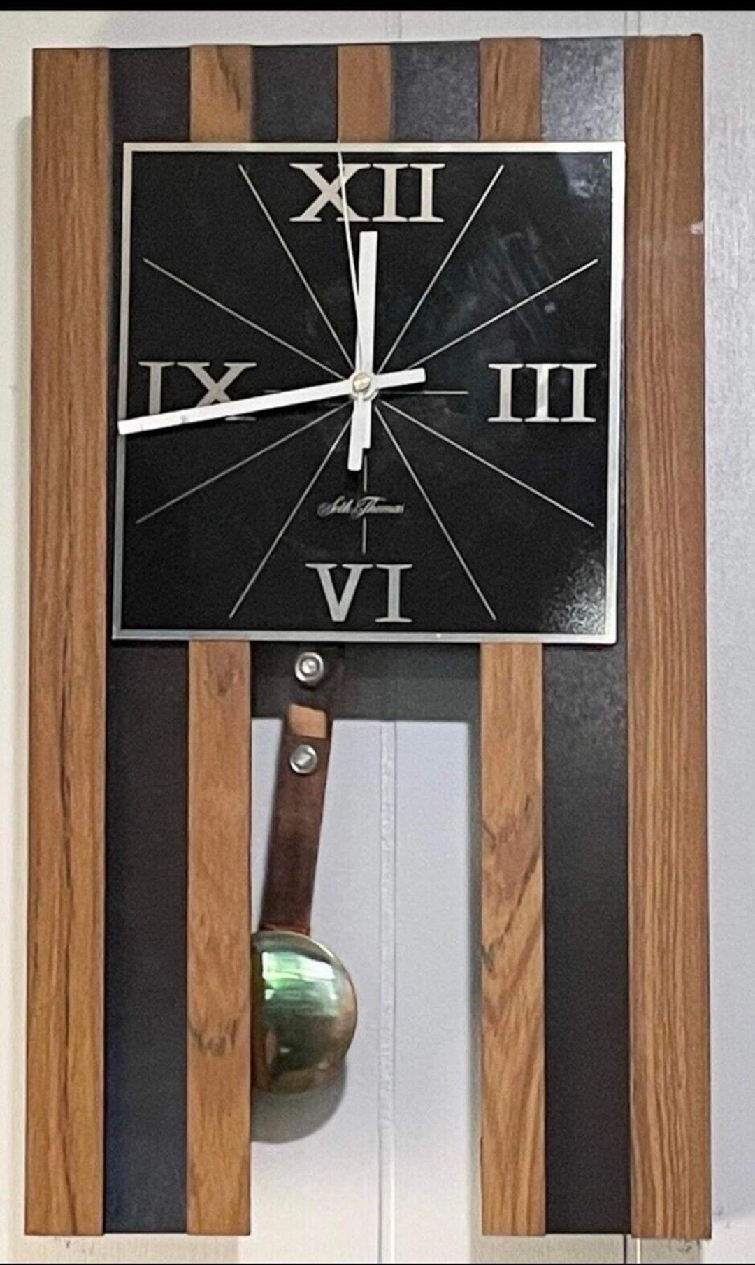 Mid Century Pendulum Wall Clock Modern Retro Roman Numerals Vtg