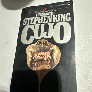 CUJO Stephen King Paperback Book 1st First Signet Edition 1981 Horror Novel RARE