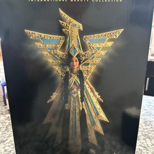 Barbie Bob Mackie Fantasy Goddess of the Americas Doll 2000 Limit Edition New