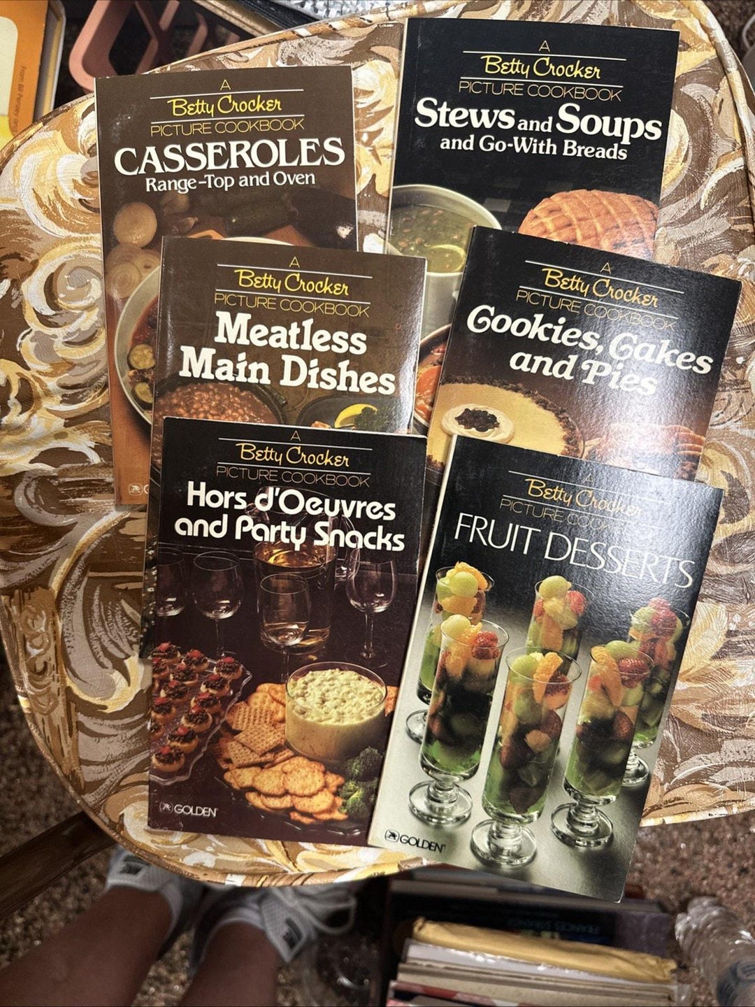 Vintage Betty Crocker Cookbooks: Set of 7 Picture Recipe Books 1982 - Etsy