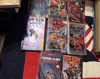 Lote de 9 libros de bolsillo antiguos de Man-Kzin Wars de Larry Niven (1-5, 7-9)