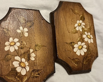 Vintage Hand Painted Daisy Wood Plaque - Mid Century Folk Art Wall Decor
