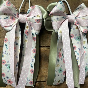 Sage/Pink Equestrian Hair Bows