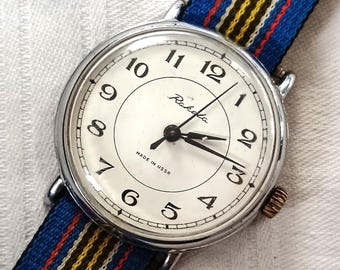 Working Vintage Raketa USSR Mechanical Watch, Colorful NATO Strap, 1970s
