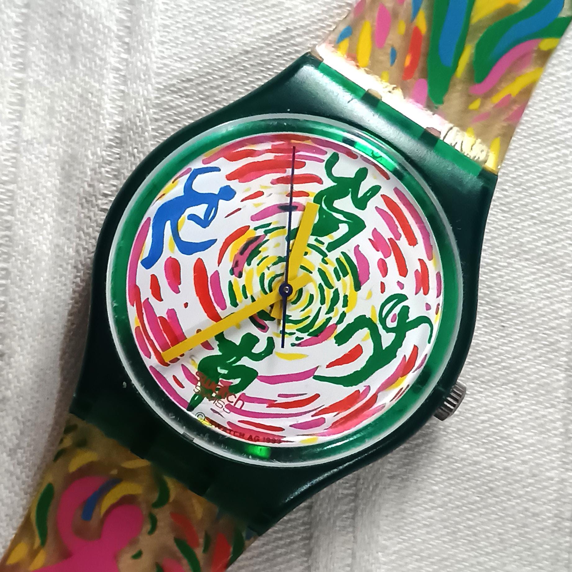 VERY RARE Vintage 1994 Swatch Girotondo Watch: Abstract Swirl