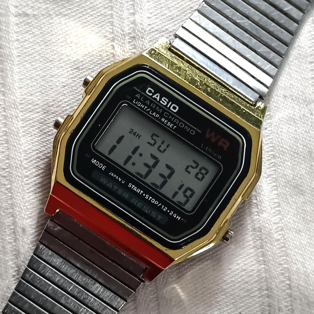 ビンテージ カシオ A159W ゴールド デジタルウォッチ、クラシック