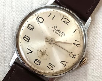 Working Vintage Raketa USSR 16 Jewels Mechanical Watch, Small Seconds, Cracked Crystal