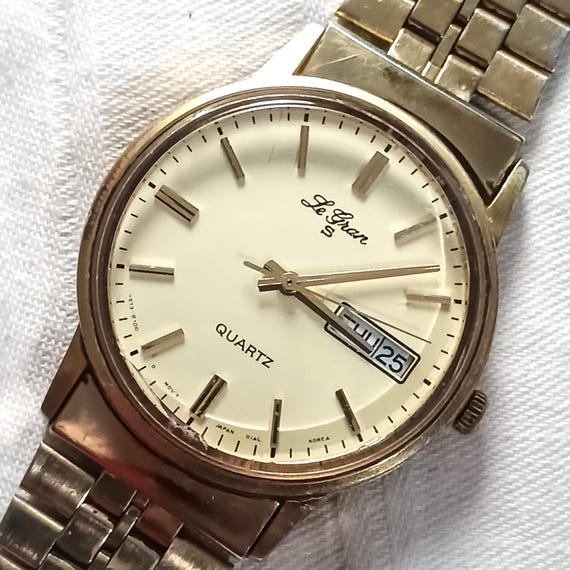 Vintage Le Gran Gold Tone Quartz Watch, Minimalist Day-date Classic Watch, Retro Dress Watch for Men, 90s Aesthetic Elegant Timepiece - Etsy Israel Vintage Le Gran Gold Tone Quartz Watch, Minimalist Day-date Classic Watch, Retro Dress Watch for Men, 90s Aesthetic Elegant Timepiece - Etsy Israel