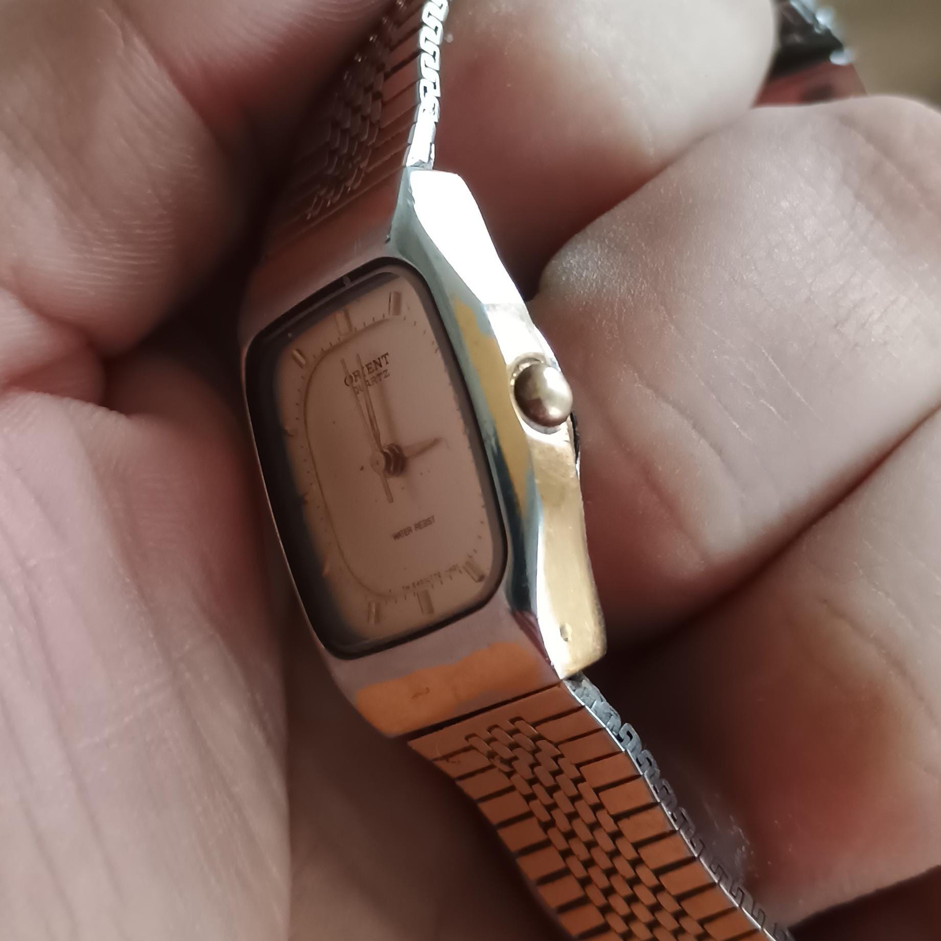 Vintage Orient Quartz Tank Watch – Two-tone Gold & Silver, 80s