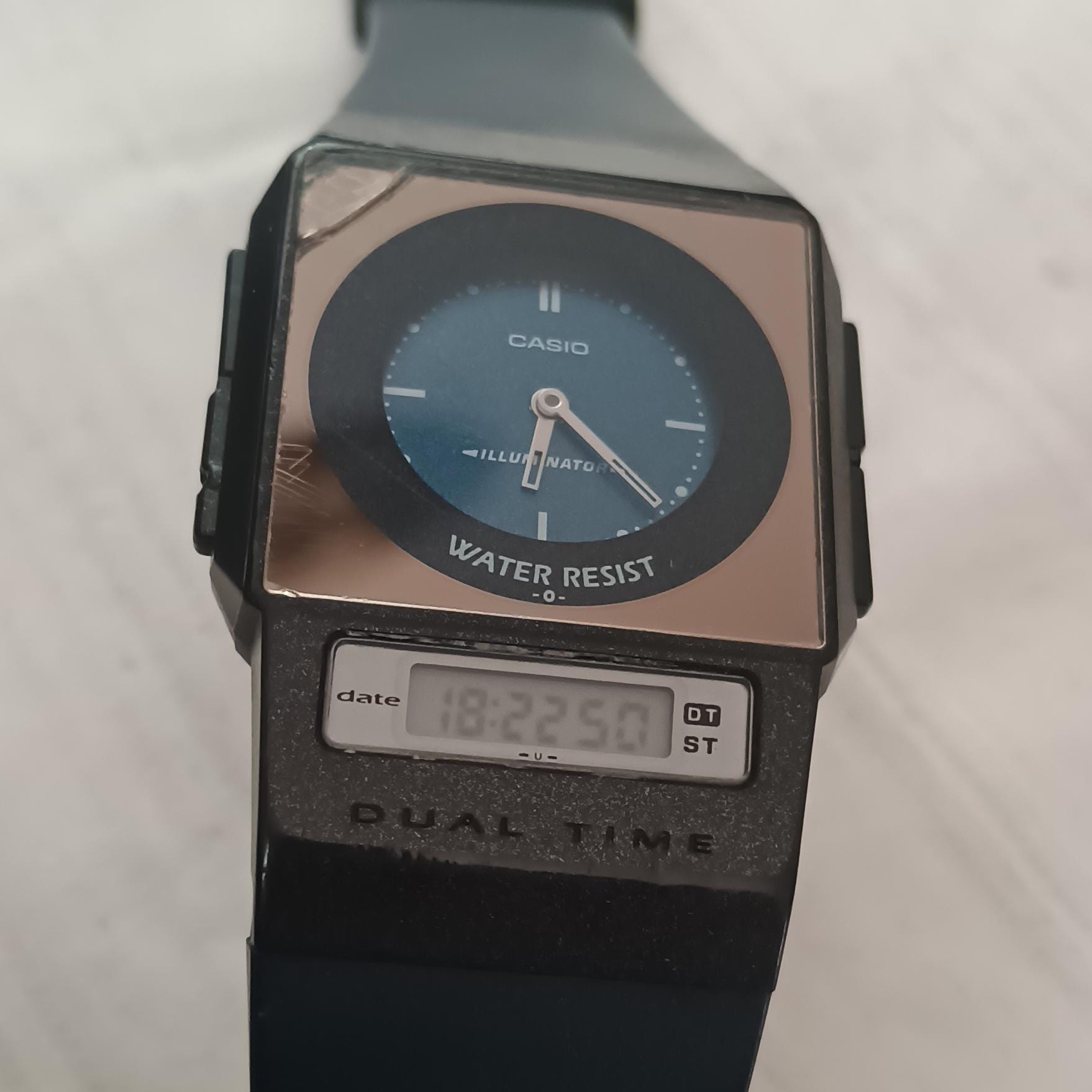 RARE Vintage 1999 Casio FS-01 Film Watch – Ultra Slim Analog