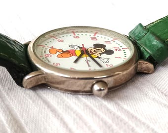 VERY RARE Vintage Mickey Mouse Watch: Avronel Exclusif  display picture 1