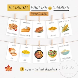 Pode incluir: Um conjunto de 10 flashcards de Ação de Graças imprimíveis com ilustrações de aquarela de alimentos tradicionais de Ação de Graças. Cada cartão apresenta os nomes em inglês e espanhol da comida, como "Apple Pie" e "Tarta de Manzana".