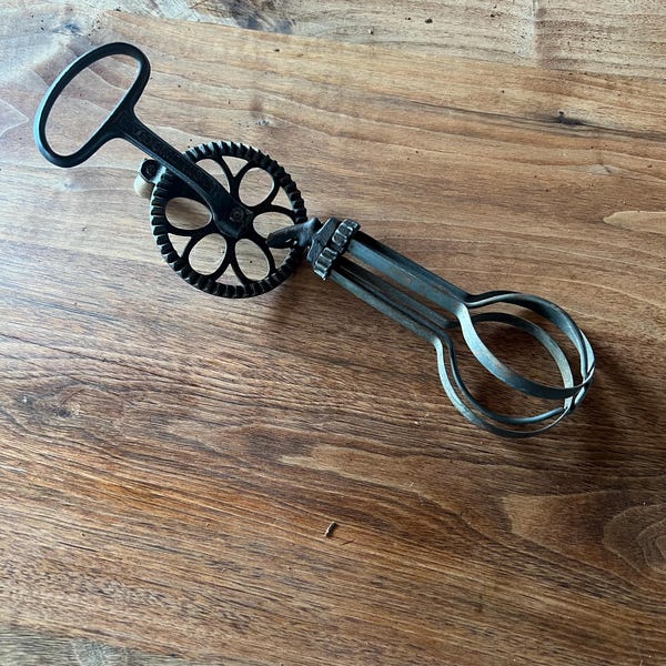 Antique Dover egg beater cast iron rotary kitchen tool