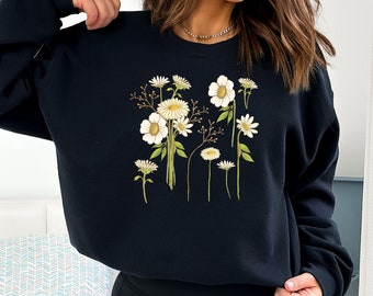 Flower Sweatshirt, Gift For Her, Flower Lover Sweatshirt, Women Sweatshirt, Floral Sweatshirt, Mothers Day Gift, Flower Lover Sweater