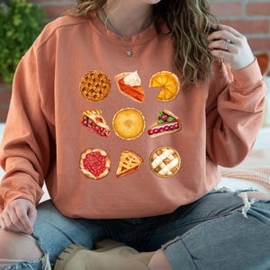 Comfort Colors® Thanksgiving Pie Sweatshirt, Pumpkin Sweatshirt, Pie Sweatshirt, Thanksgiving Hoodie, Fall Sweatshirt, Thanksgiving Gift
