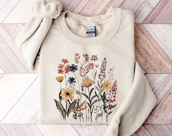 Flower Sweatshirt, Goblincore Sweatshirt, Garden Lover Sweatshirt, Floral Women Sweater, Flower Lover Gift, Nature Sweatshirt, Gift For Mom