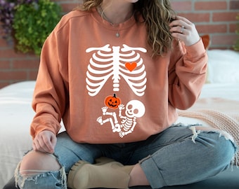 Comfort Colors® Skeleton Halloween Maternity Sweatshirt, Skeleton Pregnant Sweatshirt, Pregnancy Hoodie, Pregnancy Announcement Sweatshirt