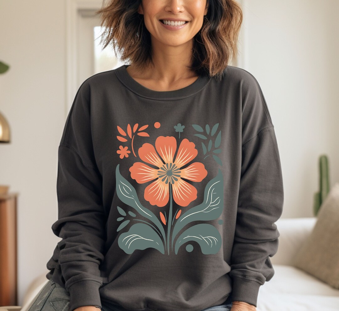 Comfort Colors Wildflower Sweatshirt, Retro Floral Gift - Etsy