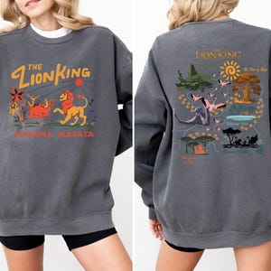 Sweat-shirt Comfort Colors® Disney Hakuna Matata, sweat-shirt Le Roi Lion, sweat à capuche Disney Simba, sweat à capuche carte Le Roi Lion, assortis pour toute la famille