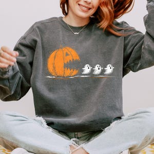 Comfort Colors® Halloween Ghost Hoodie, Pumpkin Ghost Sweatshirt, Spooky Season, Witch Pumpkin Sweatshirt, Halloween Hoodie, Fall Sweatshirt
