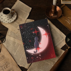 Carnet cartonné Dark Academia - Chat noir céleste sur un croissant de lune - Carnet cartonné chat gothique - Chat noir