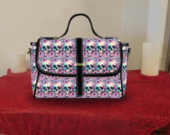 Bolso bandolera con estampado floral y calavera estilo gótico pastel — Bolso de hombro de lona con calavera gótica