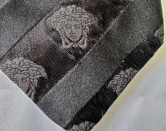 Stunning Sleek Mens GIANNI VERSACE Black silver silk tie with Medusa Head detail, Pre owned VGC