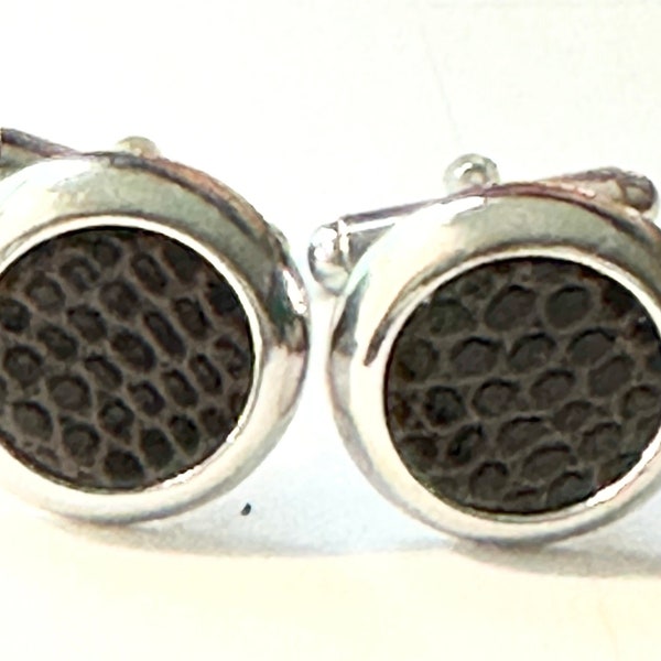 Mens Atlas Boxed unused 90's silver tone cuff links with faux snake skin , pre owned unused