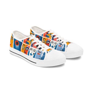 Artistic Low Top Sneakers: Colorful Women&#39;s Canvas Shoes