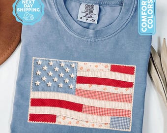 Camiseta Comfort Colors® Retro con la Bandera Americana, Camiseta del 250 Aniversario, Camiseta del 4 de Julio para Mujer, Camiseta USA con Diseño de Retazos Imitados, Regalos Patrióticos