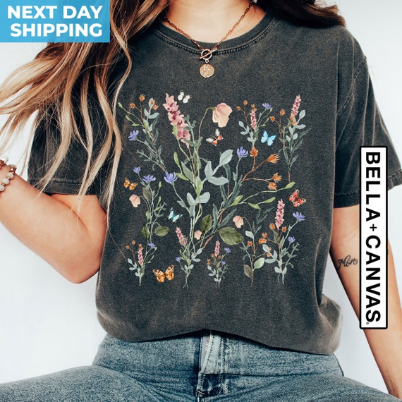 Pressed Flowers Shirt, Wildflower Shirt, Cottagecore Shirt, Botanical Shirt, Flower Shirt, Gardening Shirt, Boho Shirt, Plant Lover Shirt