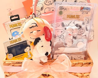 Deluxe Snoopy Gift Basket: Mini Peanuts Backpack, Charlie Brown Keychain Snoopy  Japan plush Peanuts stationery teenager  adult gift basket
