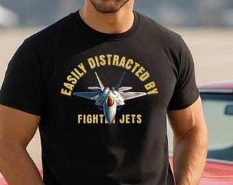 戦闘機に気を取られやすいTシャツ | 航空愛好家向けTシャツ | 戦闘機愛好家向けアパレル | パイロットギフト