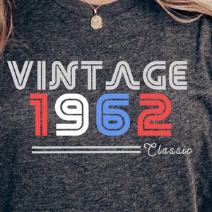Vintage 1962 Classic T-Shirt Retro Style Birthday Tee Cool Old School Aesthetic Top Red White Blue Patriot