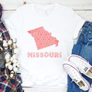 Missouri Mandala Design Tee, Unisex Jersey T-Shirt mit Missouri State Art, Südlicher Stil, Geschenk für Missouri Liebhaber, Sommermode