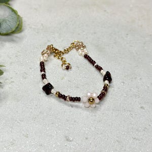 Flower Bracelet • Friendship Bracelet • Gifts for Her • Gift for Girlfriend • Pearl Bracelet • Christmas Gift