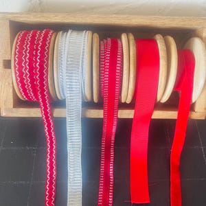 Decorative Wooden Ribbon Organizer with Ribon