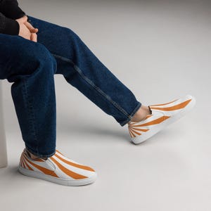 Casual slip-on shoes for men Breathable slip-on retro sneakers for men Men&#39;s comfortable walking slip-ons Eco-friendly men&#39;s slip-on shoes