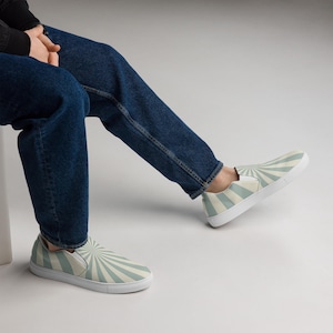 Casual slip-on shoes for men Breathable slip-on sneakers for men Men&#39;s comfortable walking slip-ons Eco-friendly men&#39;s slip-on shoes