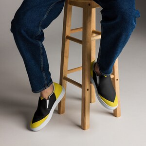 Slip on canvas shoes for mens casual style Mens slip on sneakers for urban outings slip-on shoes for all weather wear