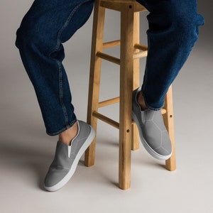 Casual slip-on shoes for men Breathable slip-on sneakers for men Men&#39;s comfortable walking slip-ons Eco-friendly men&#39;s slip-on shoes